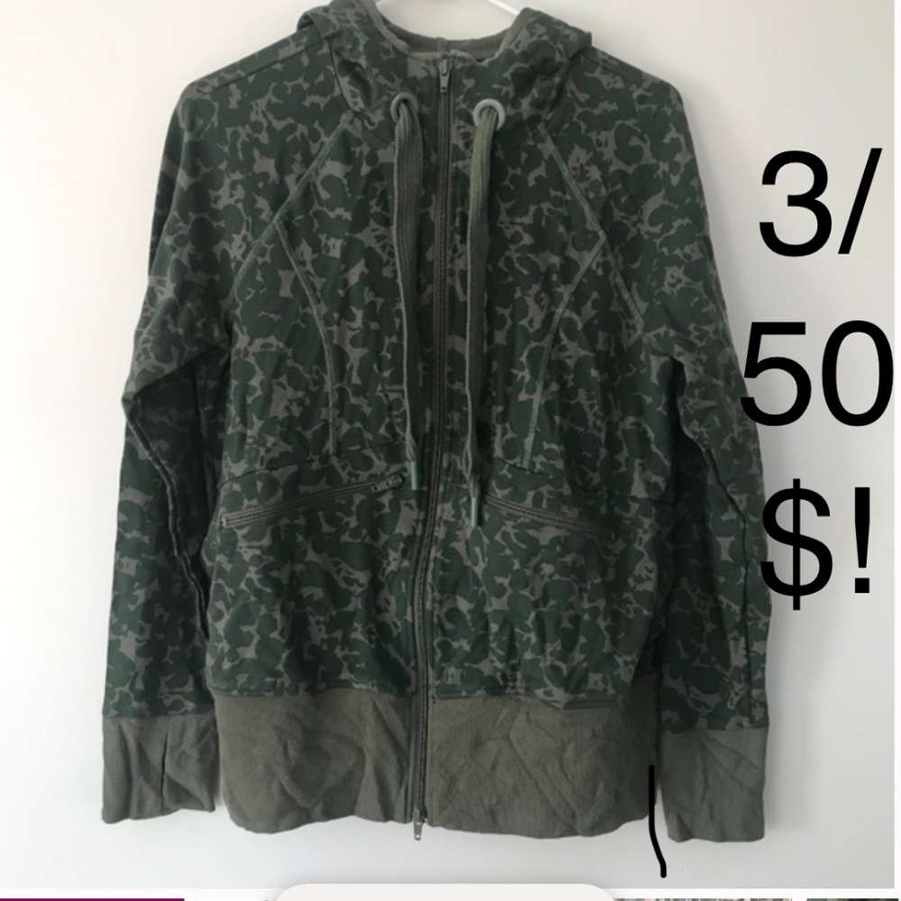 🍒NWOT Army Camo Marathon Zipper Front Hooded Jacket